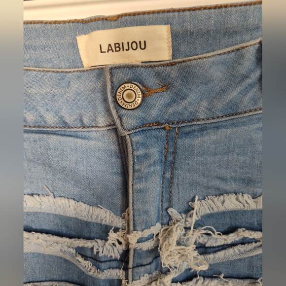 Soldelsewhere - Picture 2 of 13